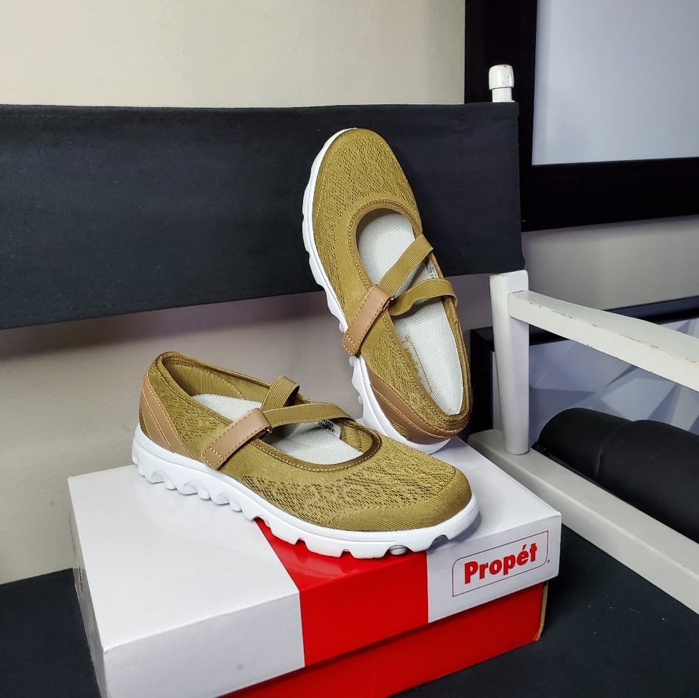 PROPET Womens TravelActiv Mary Jane Flat Size 8, Honey - Picture 11 of 13